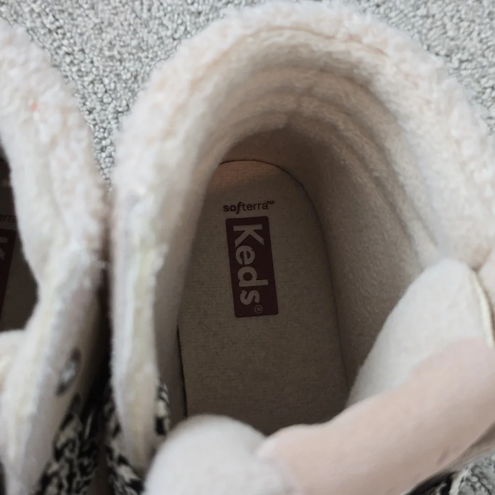 NWOT Keds Luxe Leather w/ Faux Shearling and Thinsulate Midland Wedge Msrp $130